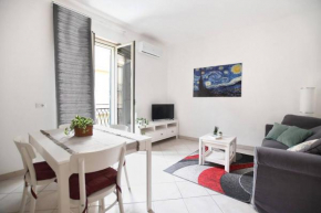iFlat Downtown House